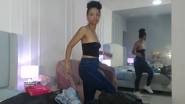 ChantalGarner webcam