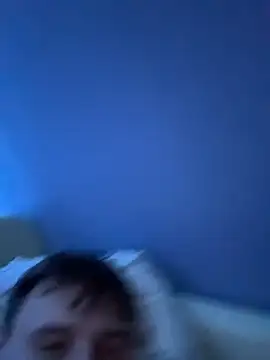 VIKIWITHMAX webcam