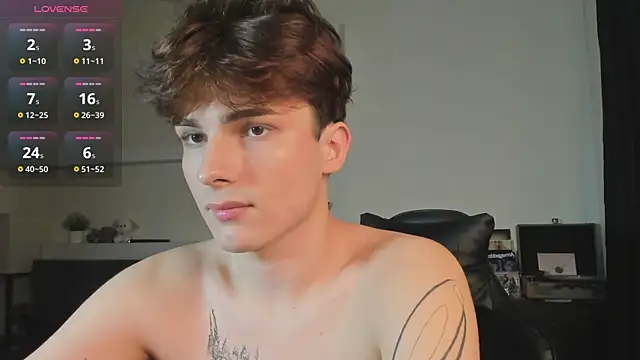 mystic_evan live cam on StripChat