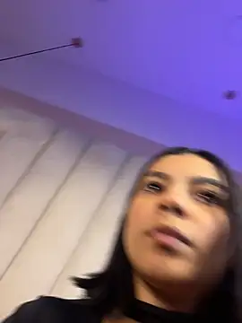 AlyssaRay webcam