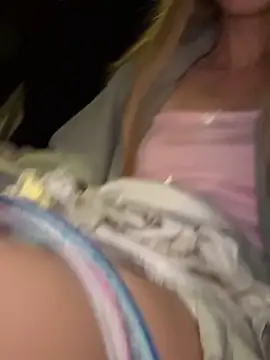 kira_mia webcam