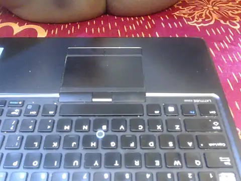 Sexxy-skinny webcam
