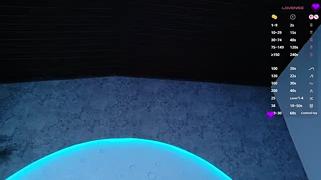 ReinaChloe webcam