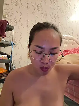 Ponthip webcam