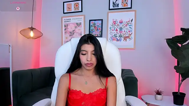 Tiffany_Low webcam