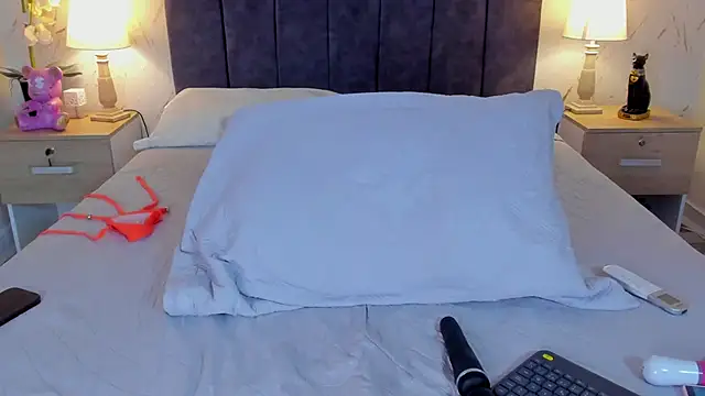 Emilly_Beaumont webcam