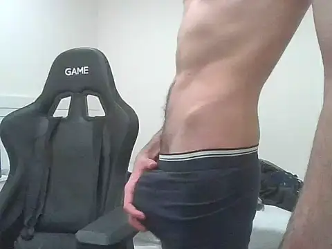 gabrielNovin17cm live cam on StripChat
