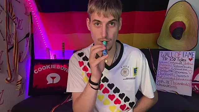 Cookieboy88 webcam