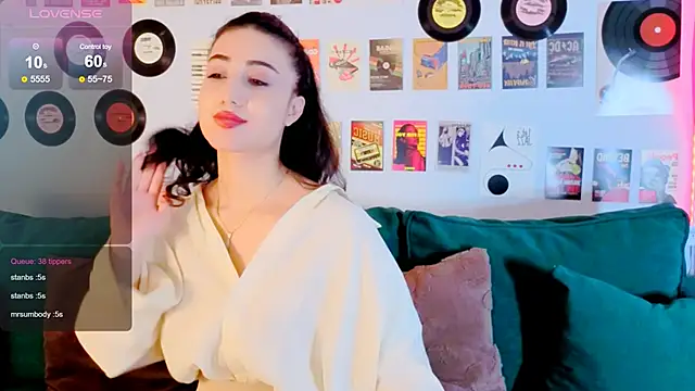 Maya_Rogerss webcam
