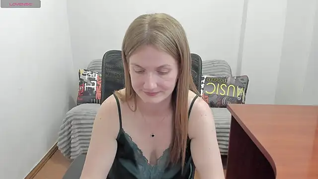 Alisha_Skyes webcam