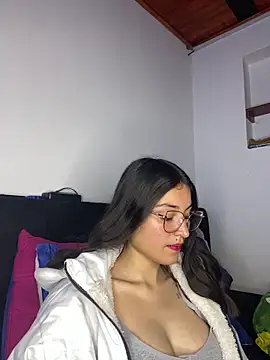 hotwife26 webcam