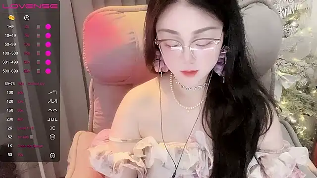 Monica-666888- webcam