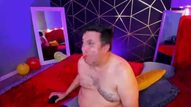 Saritaa_28 webcam