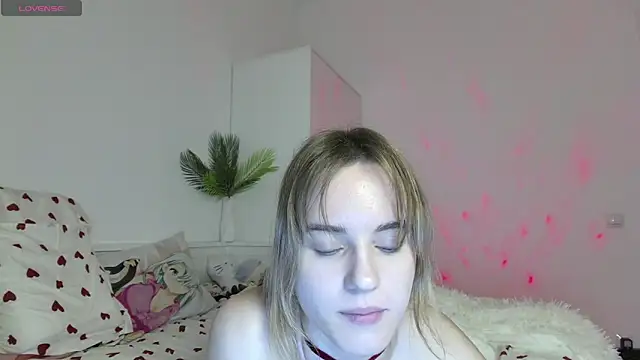 Tessa_Shy_ webcam