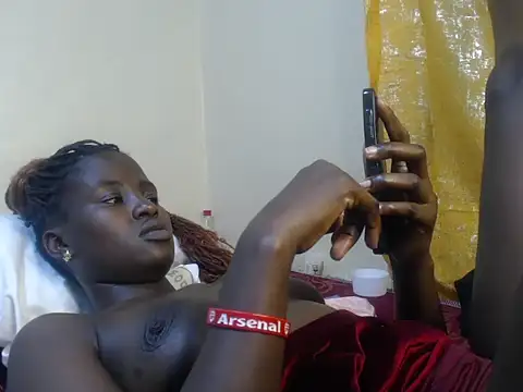 Sexxy-skinny webcam