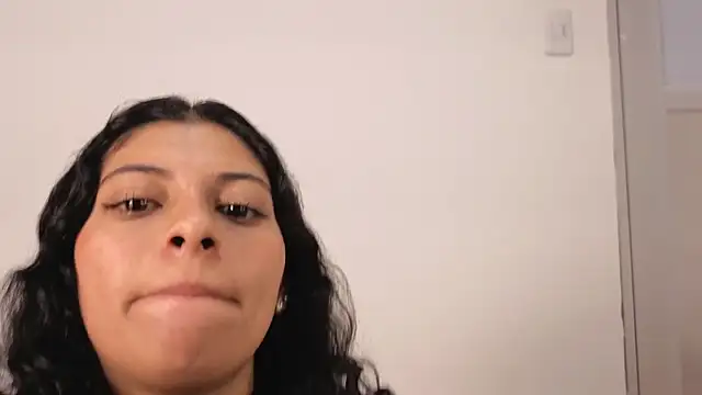 Iam_Issaa webcam