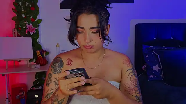 Watch Pauilina live on EroticFlix - High definition streams