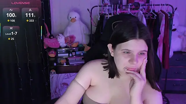 amyvibess (Ask my age) - Make me crazy