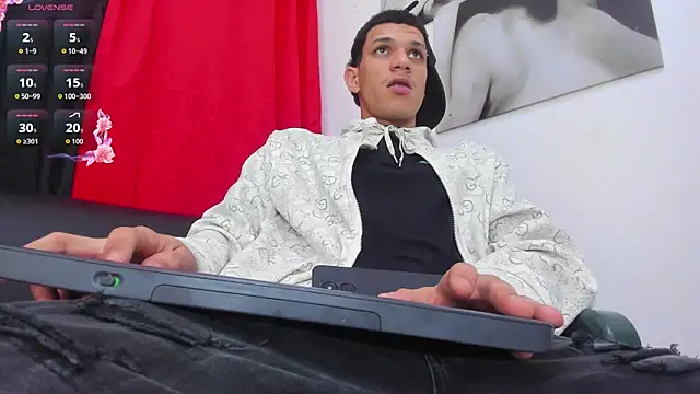 big_hot_boy_ webcam