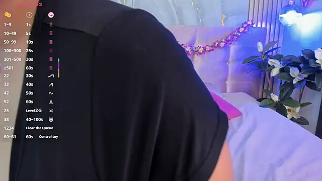 salomeehills (F teen) - Pussy play 💦😏