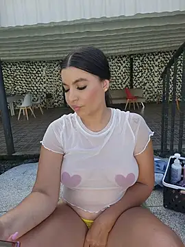 Pretty_Julieta webcam