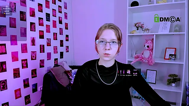 gloria_bubble webcam