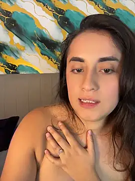 Antonella_Julieta webcam