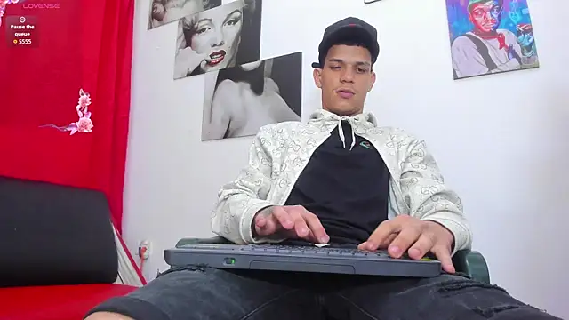 big_hot_boy_ webcam
