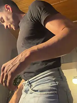 AustinJones_ live cam on StripChat