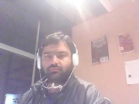 JohnBond009 webcam