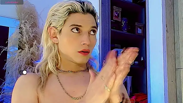 honey_skin webcam
