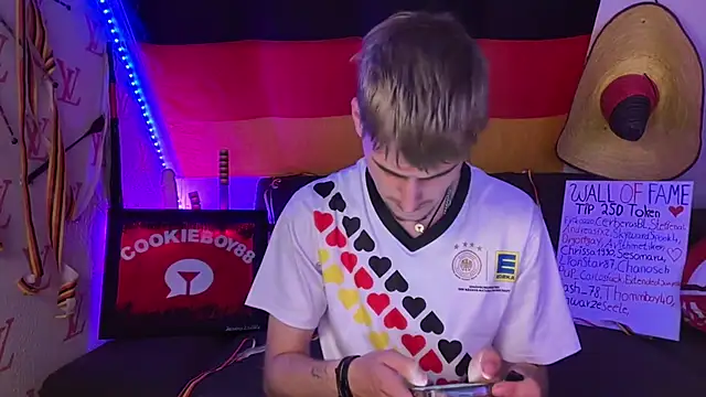 Cookieboy88 webcam