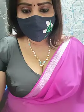 Queenflowerr webcam
