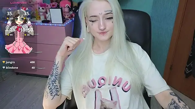Manuela_unicorn webcam