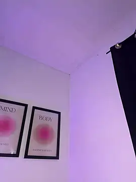 krisstenSantos webcam