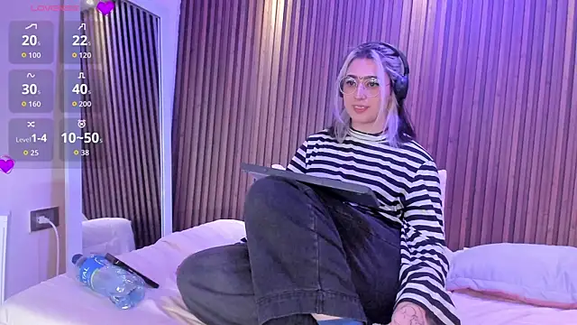 GabyRose9 webcam