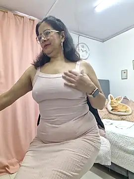 christy_ant webcam