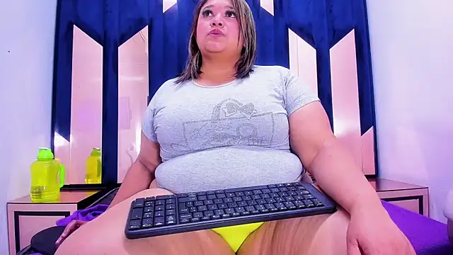 BustyyJuicy_Rs webcam