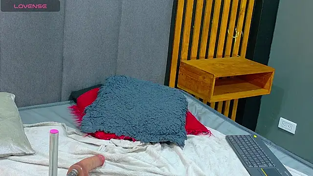 AmaraMonet webcam
