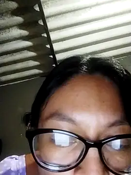 LatinSquirtBaby webcam