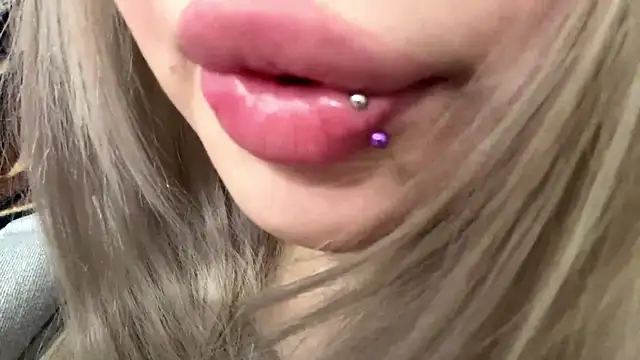 moonluv33 webcam