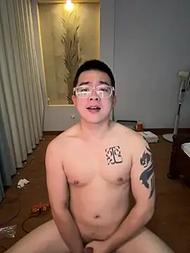 iamtobias webcam