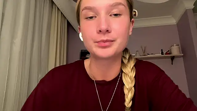 MyraCadoff webcam