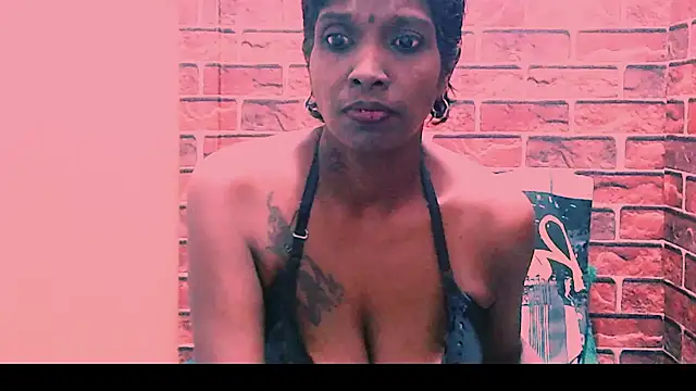 Fuckable_Nasty_MILF webcam