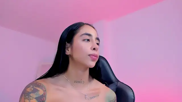 sophierooy22 webcam