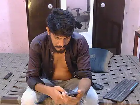 HotXKrish webcam