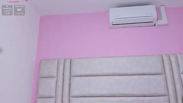 Liia_Collins webcam