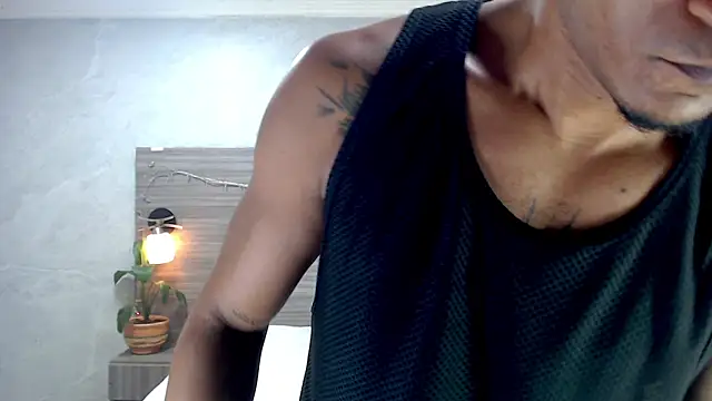 Dilan_Hall webcam