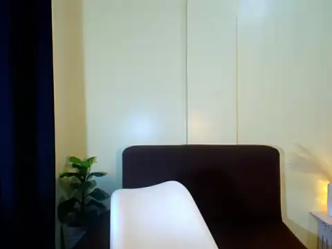 Adrianahearth webcam