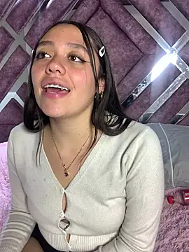 Marianela_Pink webcam